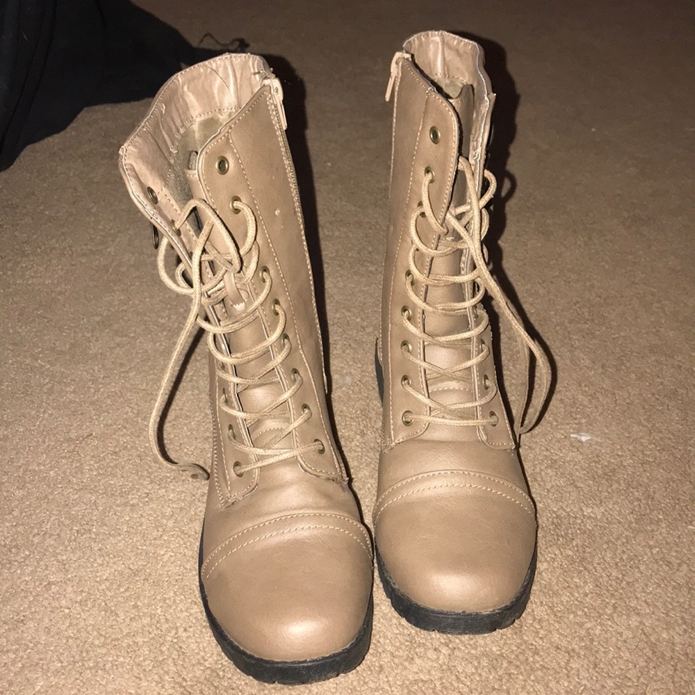 Combat boots